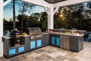 Outdoor Kitchen